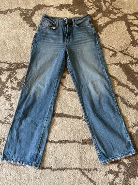 Forever 21 Men's Medium Wash Straight-Leg Jeans